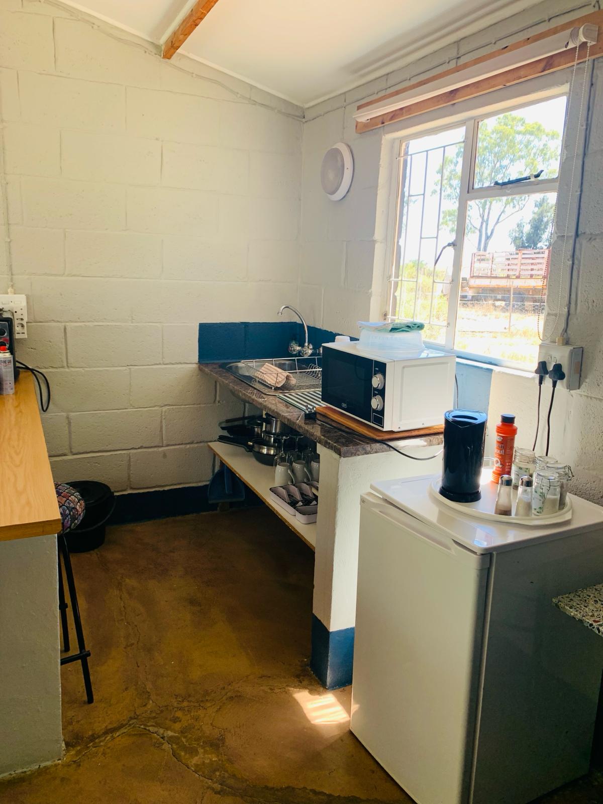 3 Meerkat Kitchenette 2